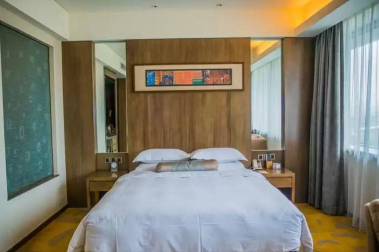 Gleetour Maya Hotel Wuhan Exterior foto